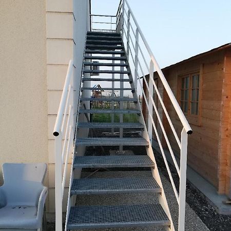 Les Fermiers Bed and Breakfast Giremoutiers Exteriör bild